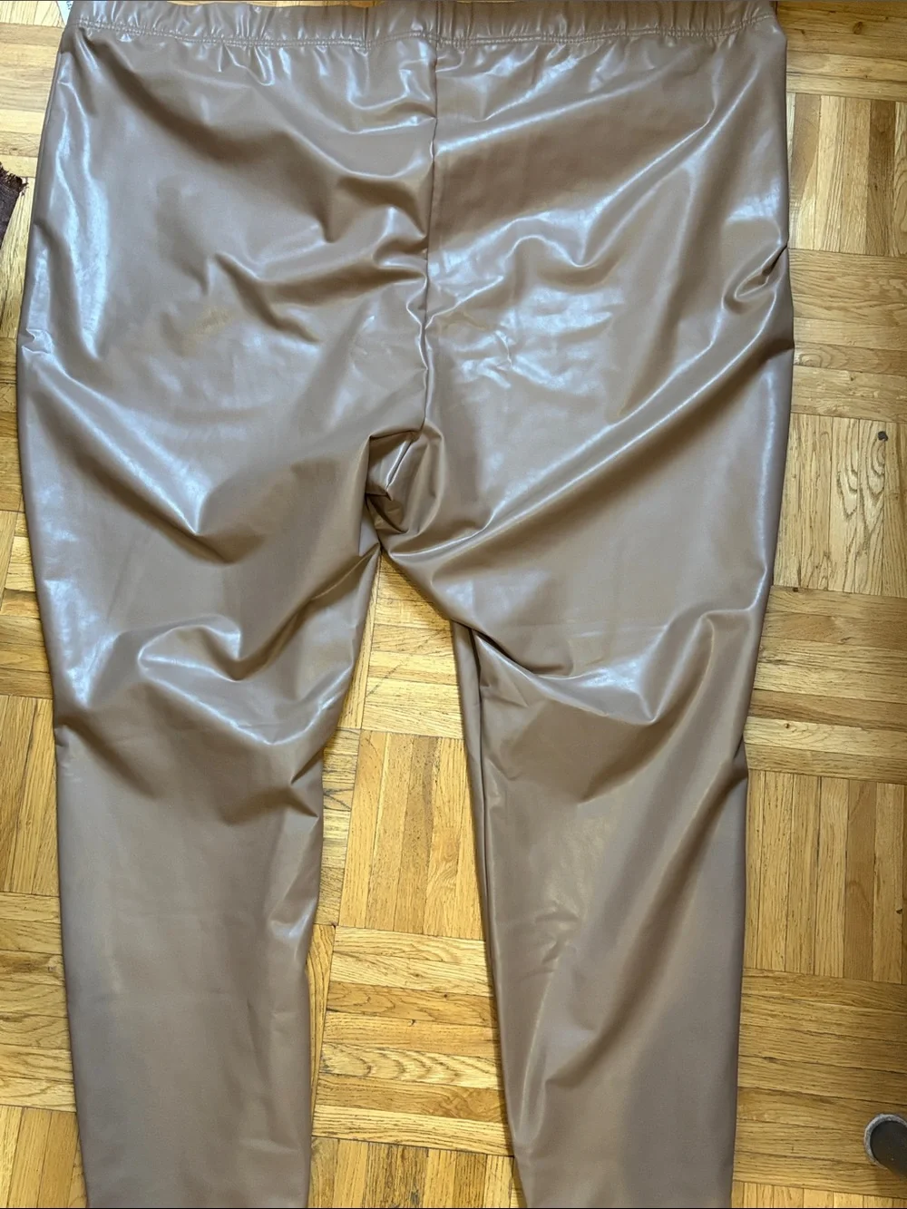 Old Navy High-Waisted Faux-Leather Leggings - Picture 4 of 4